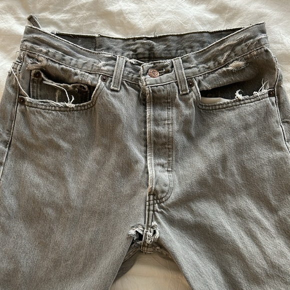 Vintage Gray Distressed Levi’s 501s - Picture 2 of 7